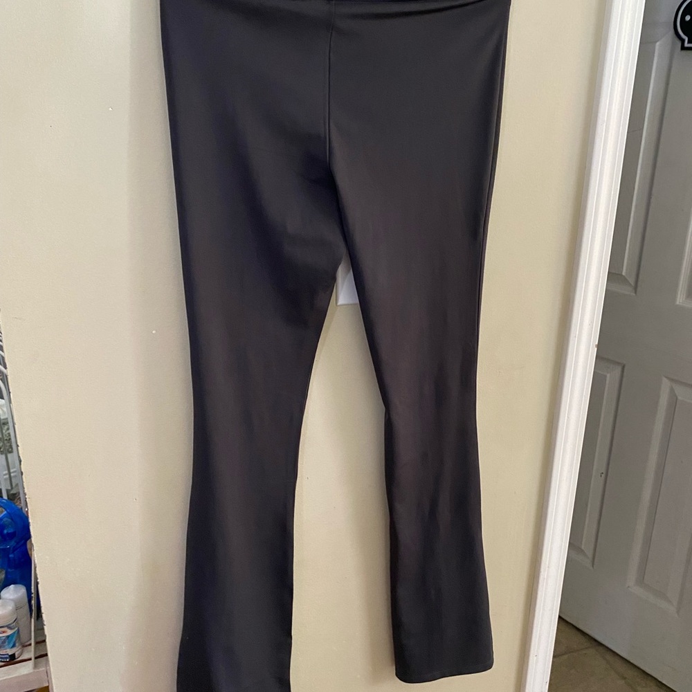 Slit bottom athletic leggings - Picture 3 of 7